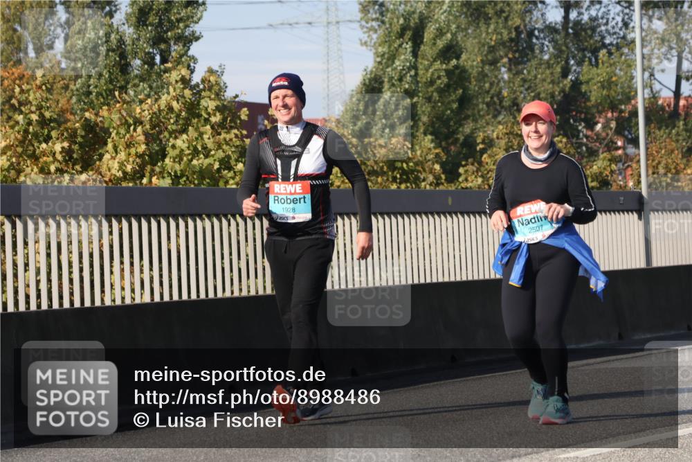 03.10.2025 - Köhlbrandbrückenlauf Luisa Fischer http://msf.ph/oto/8988486 03.10.2025 11:24:20 Position 3 1928, 2507 meine-sportfotos.de