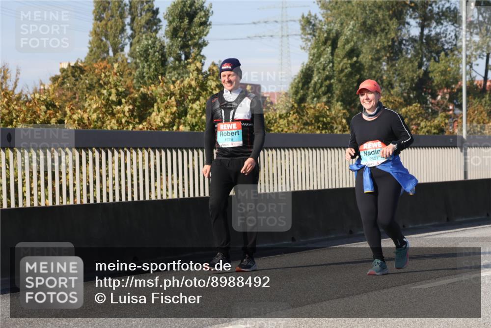03.10.2025 - Köhlbrandbrückenlauf Luisa Fischer http://msf.ph/oto/8988492 03.10.2025 11:24:20 Position 3 1928, 2507 meine-sportfotos.de