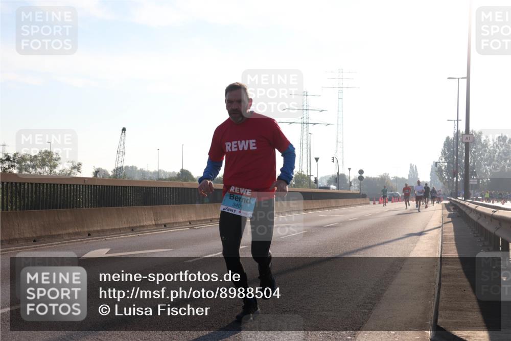 03.10.2025 - Köhlbrandbrückenlauf Luisa Fischer http://msf.ph/oto/8988504 03.10.2025 10:11:30 Position 3 3401 meine-sportfotos.de