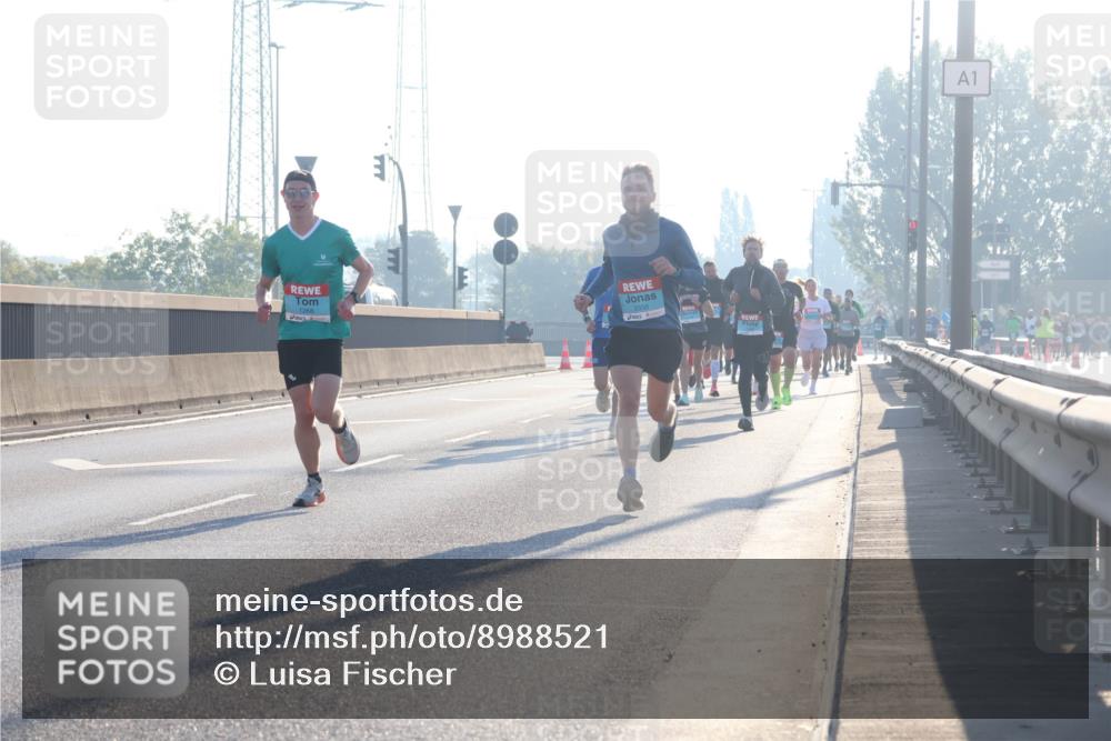 03.10.2025 - Köhlbrandbrückenlauf Luisa Fischer http://msf.ph/oto/8988521 03.10.2025 10:11:43 Position 3 1268, 3350, 1 meine-sportfotos.de