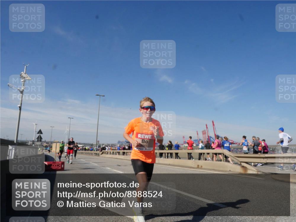 03.10.2025 - Köhlbrandbrückenlauf Matties Gatica Varas http://msf.ph/oto/8988524 03.10.2025 12:34:40 Position 2 4041 meine-sportfotos.de