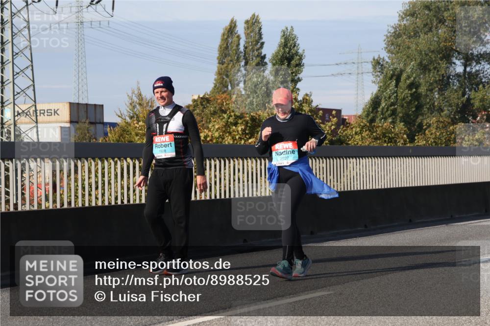 03.10.2025 - Köhlbrandbrückenlauf Luisa Fischer http://msf.ph/oto/8988525 03.10.2025 11:24:22 Position 3 1928, 2507 meine-sportfotos.de