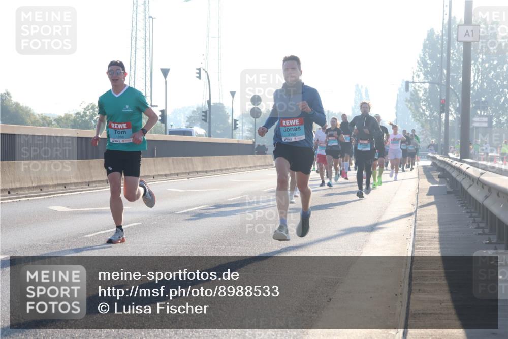03.10.2025 - Köhlbrandbrückenlauf Luisa Fischer http://msf.ph/oto/8988533 03.10.2025 10:11:44 Position 3 1268, 3350, 1 meine-sportfotos.de