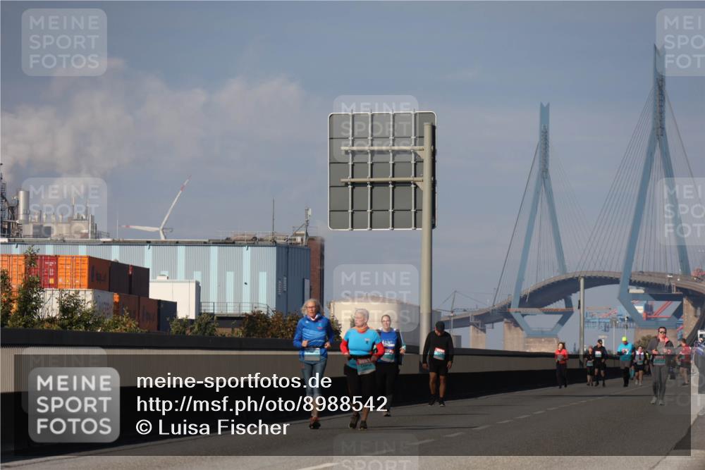 03.10.2025 - Köhlbrandbrückenlauf Luisa Fischer http://msf.ph/oto/8988542 03.10.2025 11:24:51 Position 3  meine-sportfotos.de