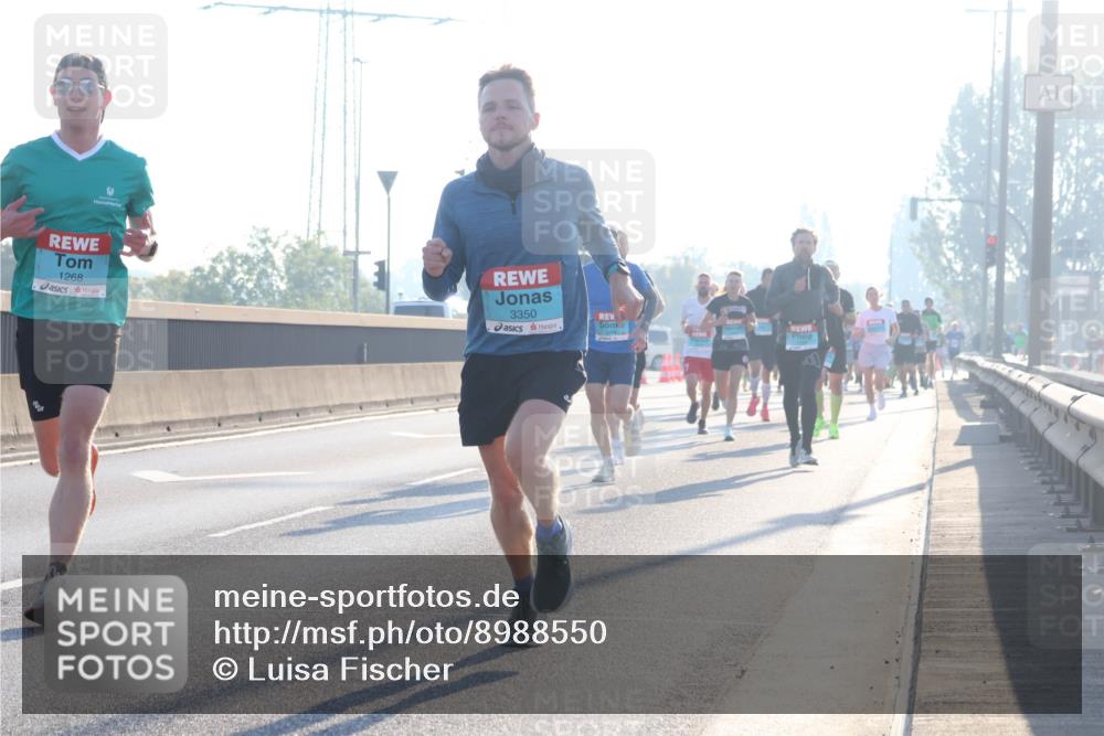 03.10.2025 - Köhlbrandbrückenlauf Luisa Fischer http://msf.ph/oto/8988550 03.10.2025 10:11:45 Position 3 1, 1268, 3350, 1 meine-sportfotos.de