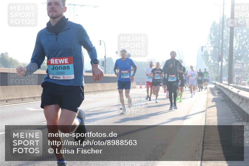 03.10.2025 - Köhlbrandbrückenlauf Luisa Fischer http://msf.ph/oto/8988563 03.10.2025 10:11:46 Position 3 3350, 1 meine-sportfotos.de