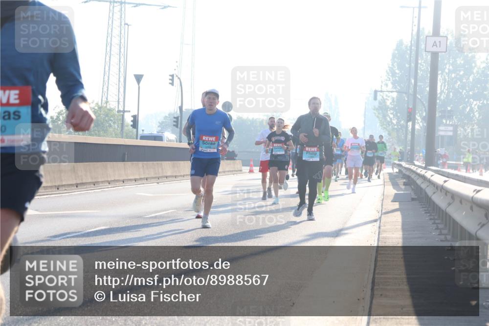 03.10.2025 - Köhlbrandbrückenlauf Luisa Fischer http://msf.ph/oto/8988567 03.10.2025 10:11:46 Position 3 0, 1184, 1 meine-sportfotos.de