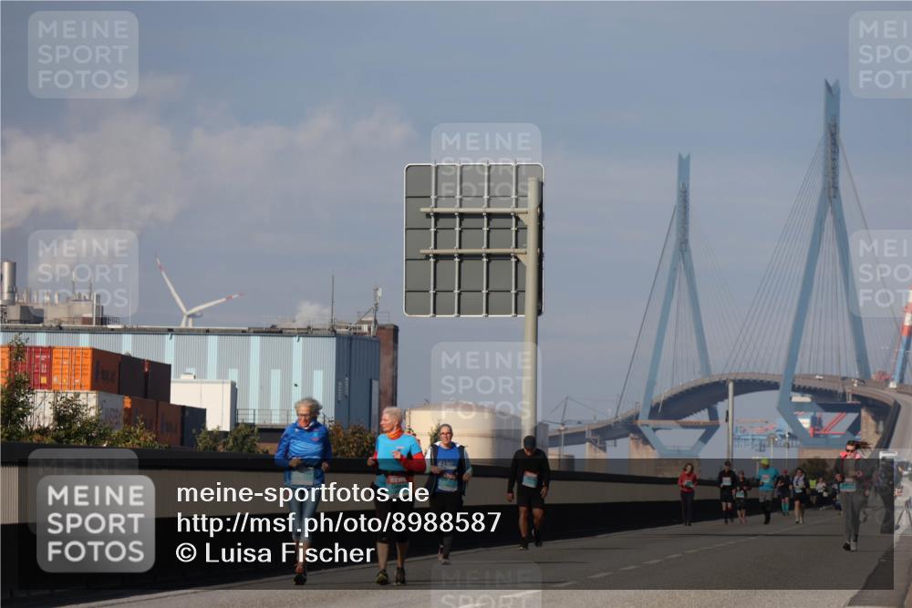 03.10.2025 - Köhlbrandbrückenlauf Luisa Fischer http://msf.ph/oto/8988587 03.10.2025 11:24:53 Position 3  meine-sportfotos.de