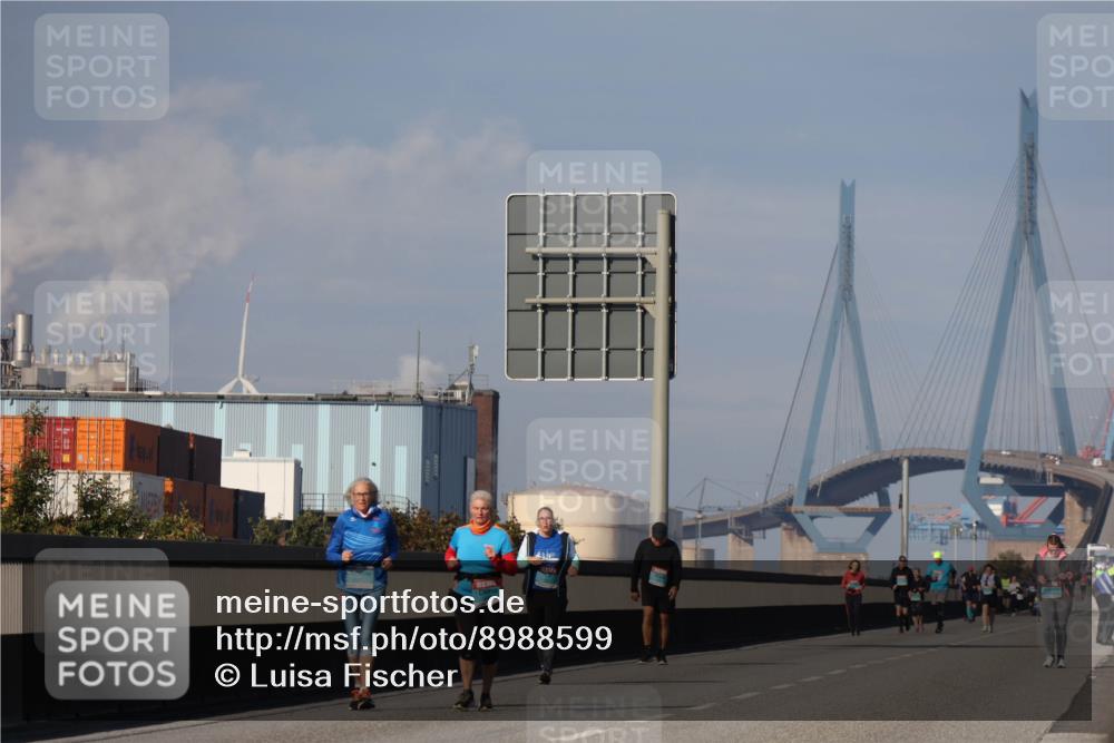03.10.2025 - Köhlbrandbrückenlauf Luisa Fischer http://msf.ph/oto/8988599 03.10.2025 11:24:54 Position 3  meine-sportfotos.de
