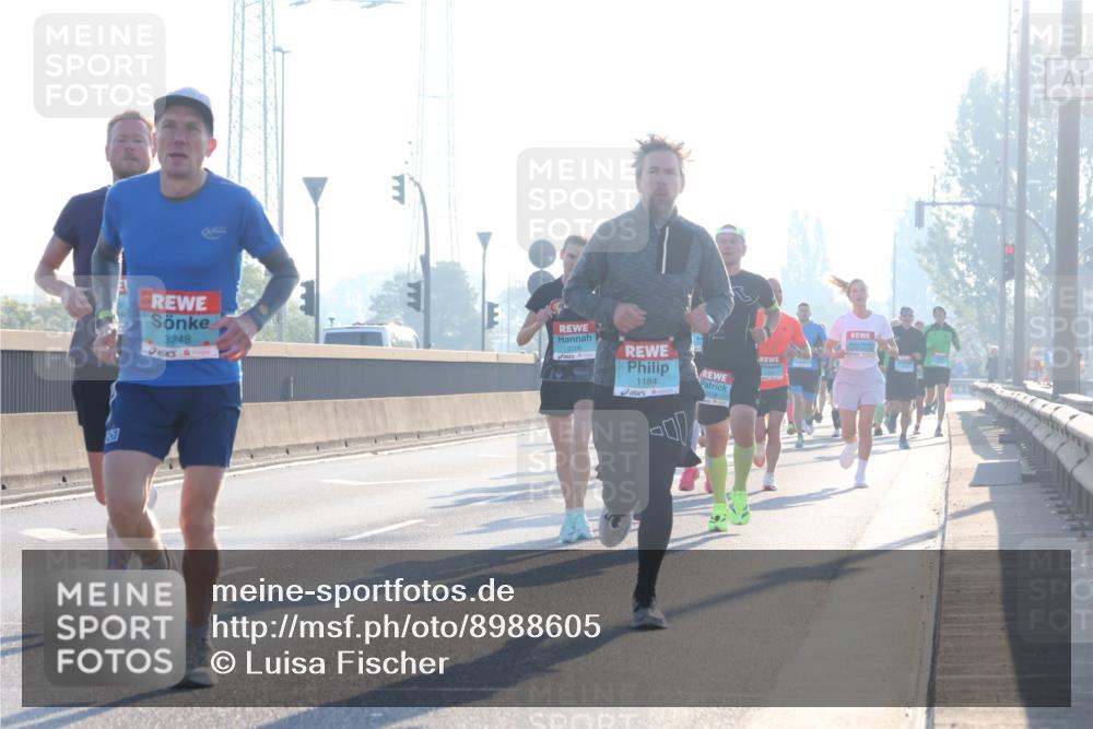 03.10.2025 - Köhlbrandbrückenlauf Luisa Fischer http://msf.ph/oto/8988605 03.10.2025 10:11:48 Position 3 3248, 3008, 1184, 1 meine-sportfotos.de