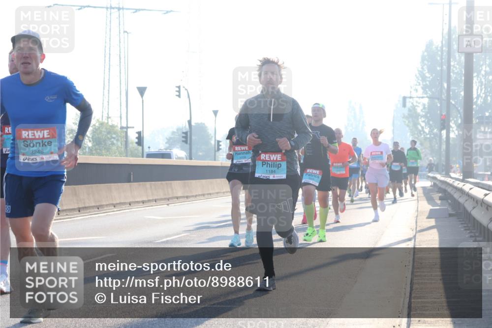 03.10.2025 - Köhlbrandbrückenlauf Luisa Fischer http://msf.ph/oto/8988611 03.10.2025 10:11:48 Position 3 3248, 1184, 1 meine-sportfotos.de