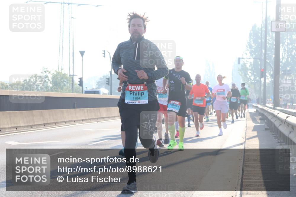 03.10.2025 - Köhlbrandbrückenlauf Luisa Fischer http://msf.ph/oto/8988621 03.10.2025 10:11:49 Position 3 1184, 3609, 1 meine-sportfotos.de