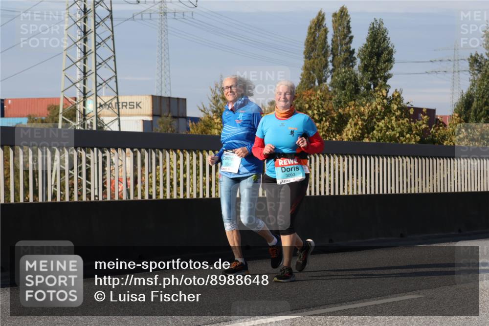 03.10.2025 - Köhlbrandbrückenlauf Luisa Fischer http://msf.ph/oto/8988648 03.10.2025 11:25:12 Position 3 3092, 3093 meine-sportfotos.de