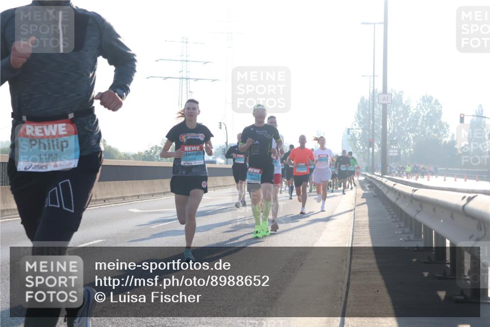 03.10.2025 - Köhlbrandbrückenlauf Luisa Fischer http://msf.ph/oto/8988652 03.10.2025 10:11:51 Position 3 1184, 3008, 1 meine-sportfotos.de
