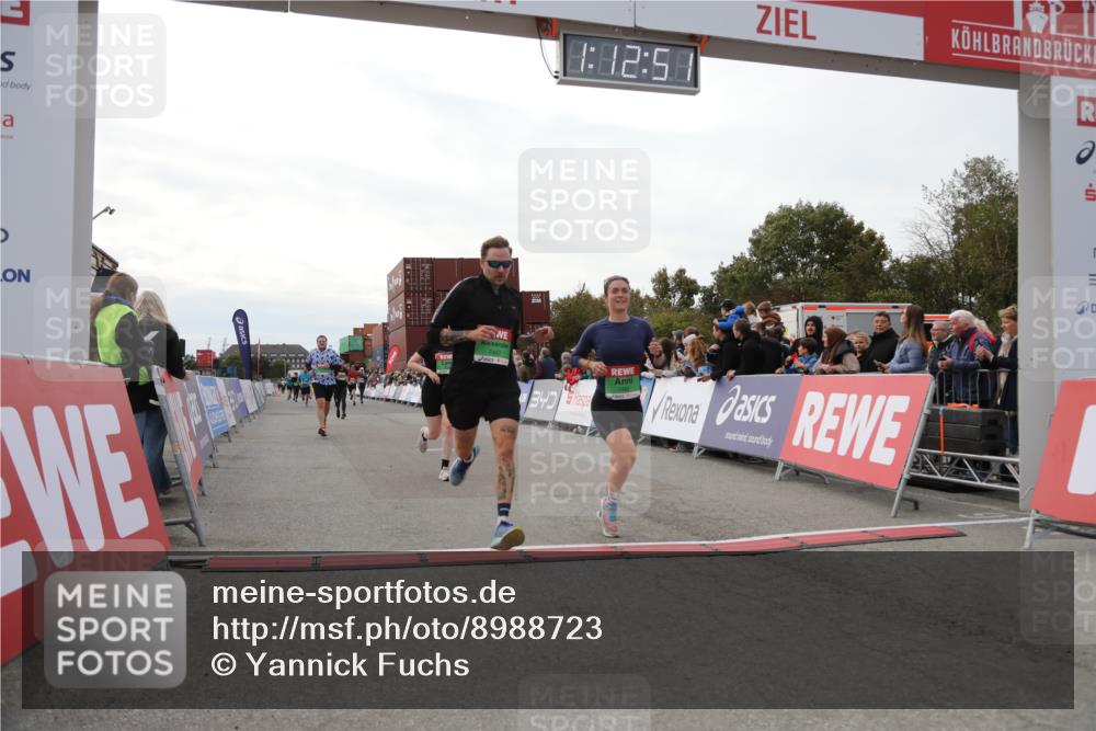 03.10.2025 - Köhlbrandbrückenlauf Yannick Fuchs http://msf.ph/oto/8988723 03.10.2025 16:12:49 Ziel 7341, 7354, 7358, 7443, 7457, 7482, 7653 meine-sportfotos.de