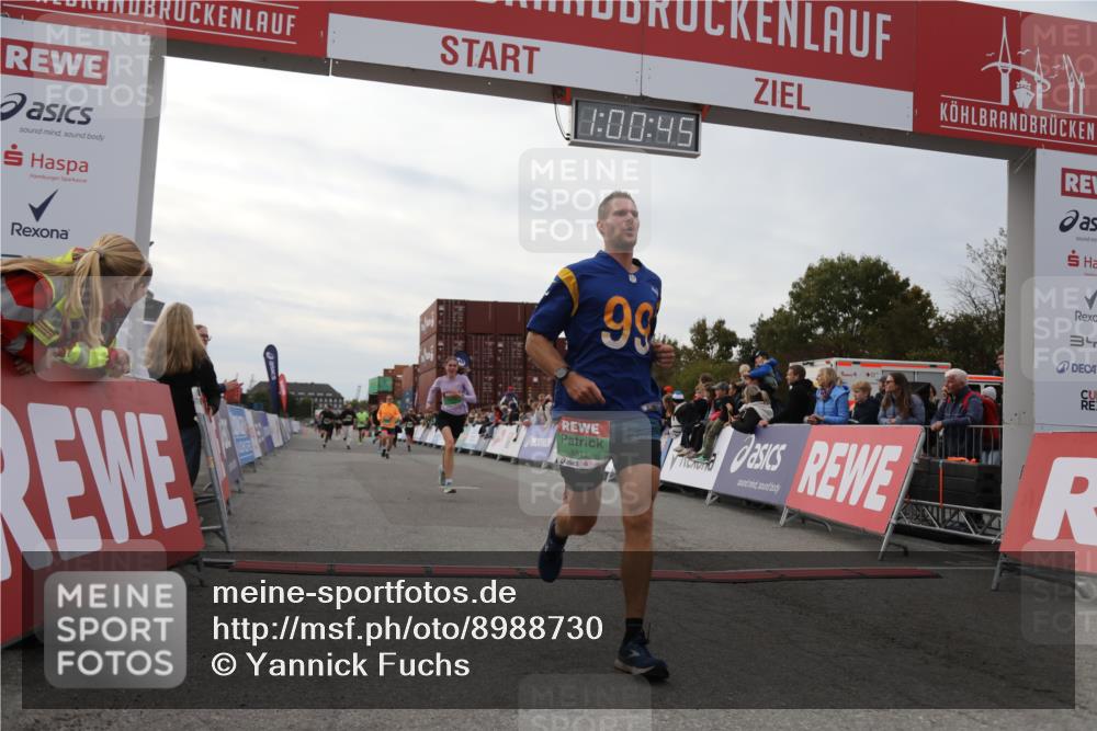 03.10.2025 - Köhlbrandbrückenlauf Yannick Fuchs http://msf.ph/oto/8988730 03.10.2025 16:00:43 Ziel 7189, 7223, 7259, 7522, 7561, 7584, 7600, 8811, 8940 meine-sportfotos.de