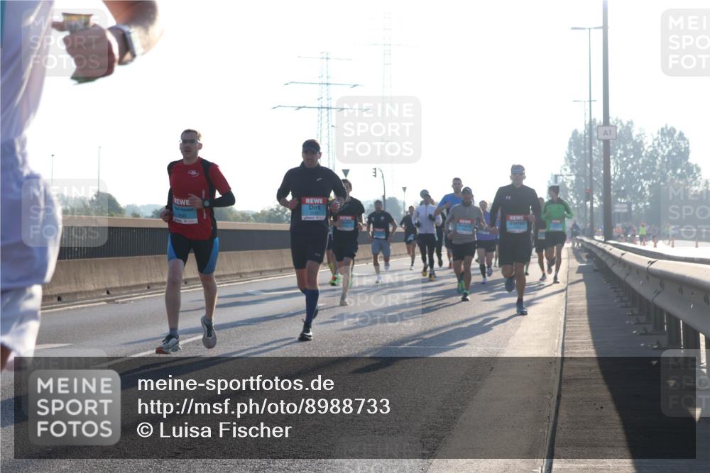 03.10.2025 - Köhlbrandbrückenlauf Luisa Fischer http://msf.ph/oto/8988733 03.10.2025 10:11:56 Position 3 3490 meine-sportfotos.de