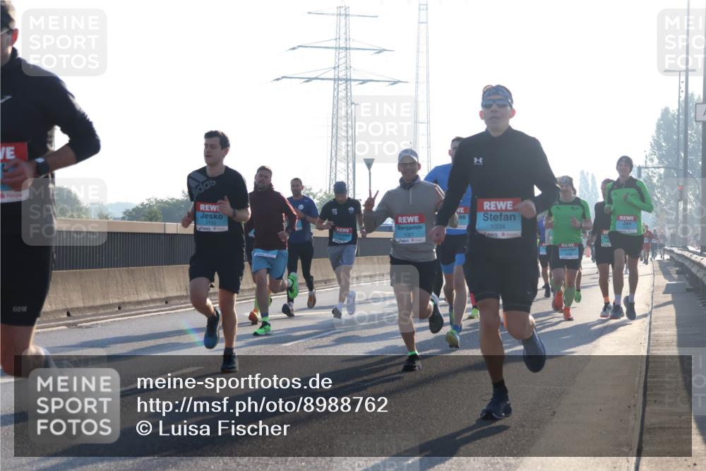 03.10.2025 - Köhlbrandbrückenlauf Luisa Fischer http://msf.ph/oto/8988762 03.10.2025 10:11:58 Position 3 2722, 1, 1034, 1007 meine-sportfotos.de