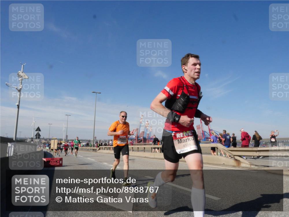03.10.2025 - Köhlbrandbrückenlauf Matties Gatica Varas http://msf.ph/oto/8988767 03.10.2025 12:35:14 Position 2 4594 meine-sportfotos.de