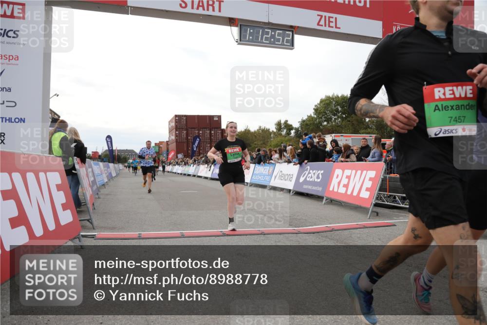 03.10.2025 - Köhlbrandbrückenlauf Yannick Fuchs http://msf.ph/oto/8988778 03.10.2025 16:12:50 Ziel 7341, 7354, 7358, 7443, 7457, 7482, 7653, 8292, 8294 meine-sportfotos.de