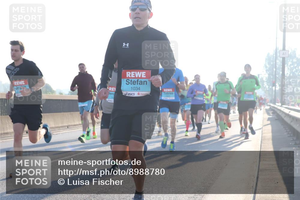 03.10.2025 - Köhlbrandbrückenlauf Luisa Fischer http://msf.ph/oto/8988780 03.10.2025 10:11:59 Position 3 1034, 10, 1 meine-sportfotos.de