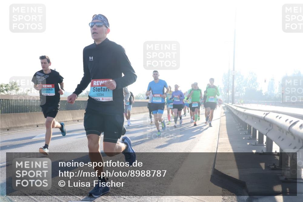 03.10.2025 - Köhlbrandbrückenlauf Luisa Fischer http://msf.ph/oto/8988787 03.10.2025 10:11:59 Position 3 2722, 1034 meine-sportfotos.de