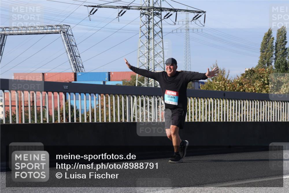03.10.2025 - Köhlbrandbrückenlauf Luisa Fischer http://msf.ph/oto/8988791 03.10.2025 11:25:29 Position 3 780, 2360 meine-sportfotos.de