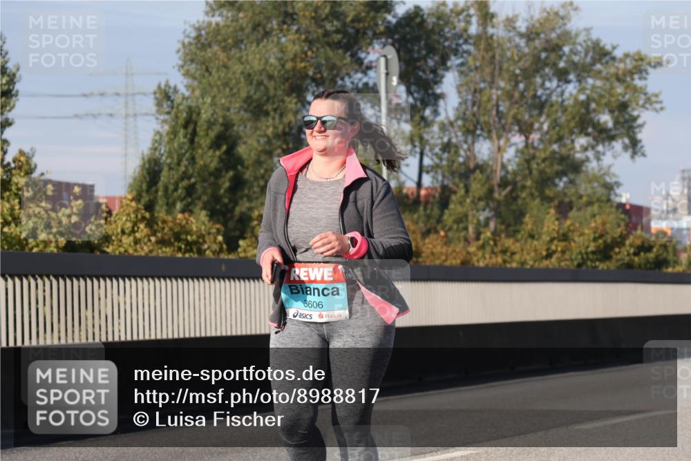03.10.2025 - Köhlbrandbrückenlauf Luisa Fischer http://msf.ph/oto/8988817 03.10.2025 11:25:39 Position 3 8606 meine-sportfotos.de