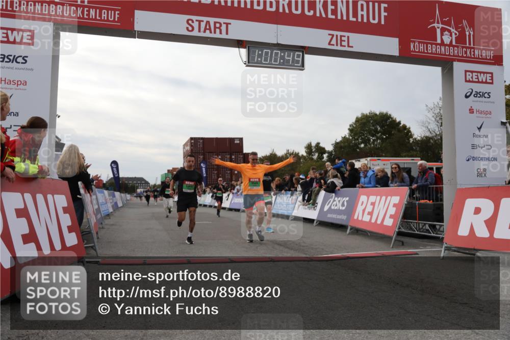 03.10.2025 - Köhlbrandbrückenlauf Yannick Fuchs http://msf.ph/oto/8988820 03.10.2025 16:00:47 Ziel 7189, 7223, 7259, 7522, 7561, 7584, 7600, 8676, 8883, 8940, 9736 meine-sportfotos.de