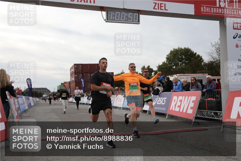 03.10.2025 - Köhlbrandbrückenlauf Yannick Fuchs http://msf.ph/oto/8988836 03.10.2025 16:00:48 Ziel 7189, 7223, 7259, 7522, 7561, 7584, 7600, 8676, 8883, 8940, 9736 meine-sportfotos.de