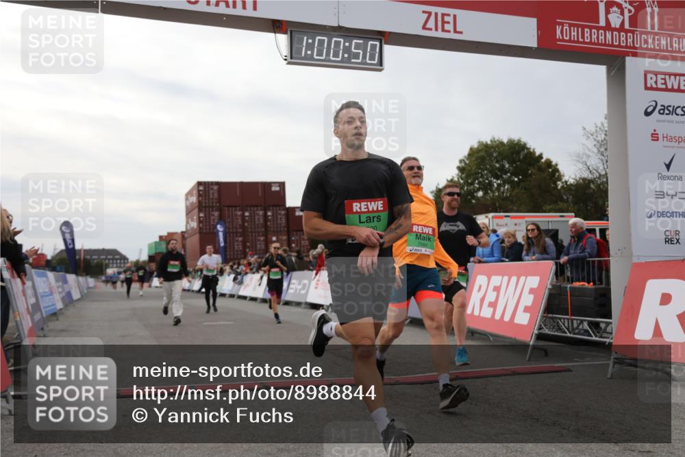 03.10.2025 - Köhlbrandbrückenlauf Yannick Fuchs http://msf.ph/oto/8988844 03.10.2025 16:00:48 Ziel 7189, 7223, 7259, 7522, 7561, 7584, 7600, 8676, 8883, 8940, 9736 meine-sportfotos.de