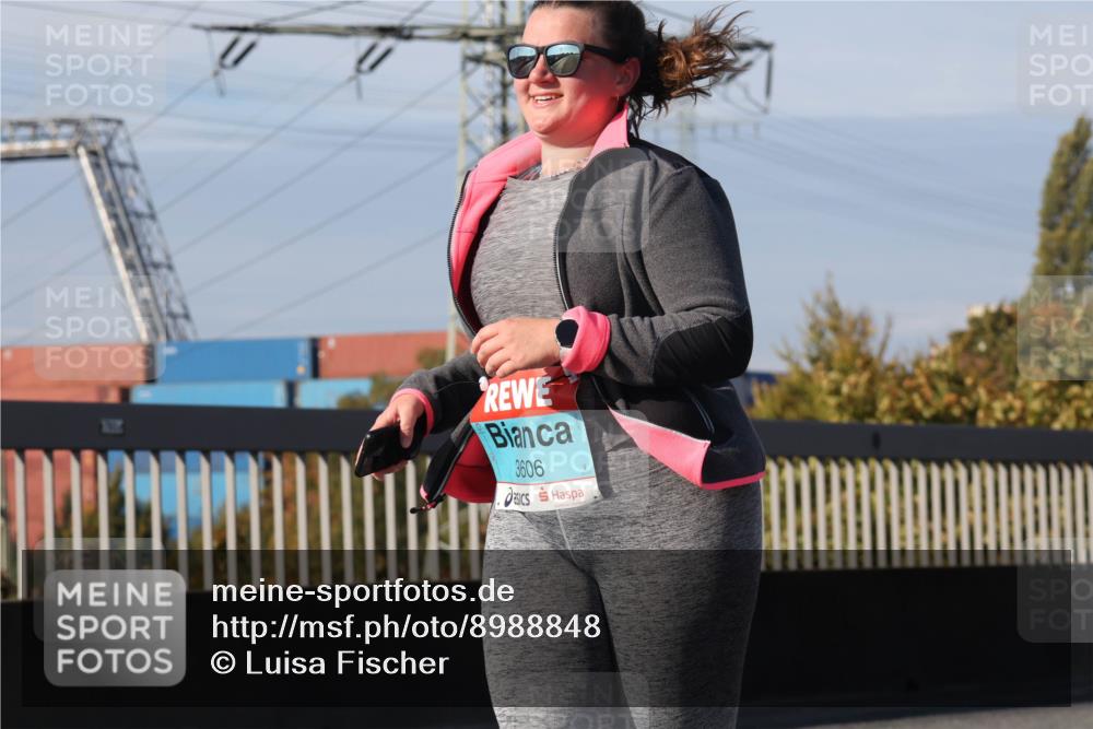 03.10.2025 - Köhlbrandbrückenlauf Luisa Fischer http://msf.ph/oto/8988848 03.10.2025 11:25:40 Position 3 3606 meine-sportfotos.de