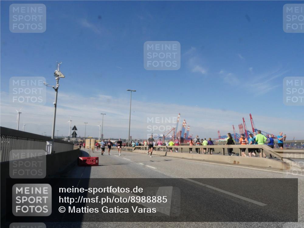 03.10.2025 - Köhlbrandbrückenlauf Matties Gatica Varas http://msf.ph/oto/8988885 03.10.2025 12:35:31 Position 2  meine-sportfotos.de