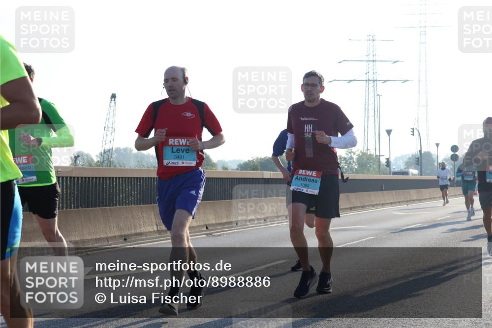 03.10.2025 - Köhlbrandbrückenlauf Luisa Fischer http://msf.ph/oto/8988886 03.10.2025 10:12:05 Position 3 3491, 1090 meine-sportfotos.de