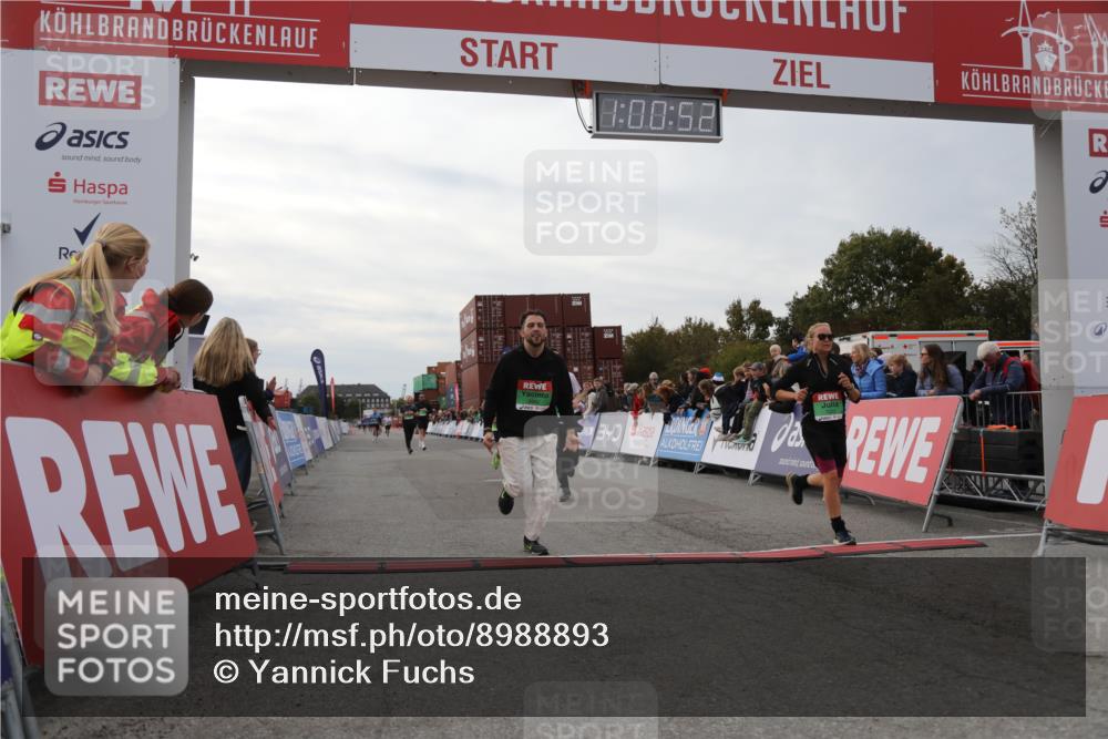 03.10.2025 - Köhlbrandbrückenlauf Yannick Fuchs http://msf.ph/oto/8988893 03.10.2025 16:00:50 Ziel 7223, 7522, 7561, 7584, 7600, 8676, 8883, 8940, 9736 meine-sportfotos.de