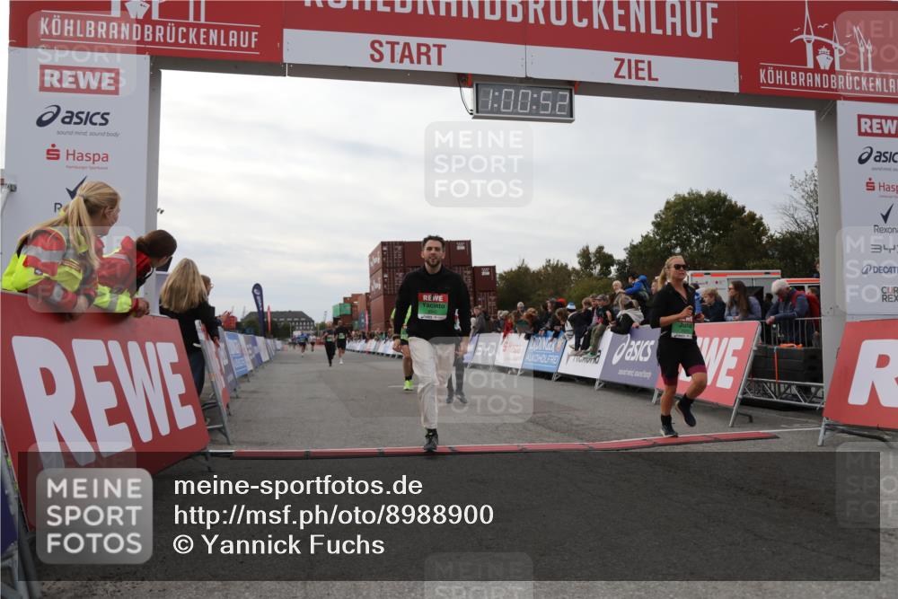 03.10.2025 - Köhlbrandbrückenlauf Yannick Fuchs http://msf.ph/oto/8988900 03.10.2025 16:00:51 Ziel 7223, 7522, 7561, 7584, 7600, 8676, 8883, 8940, 9736 meine-sportfotos.de