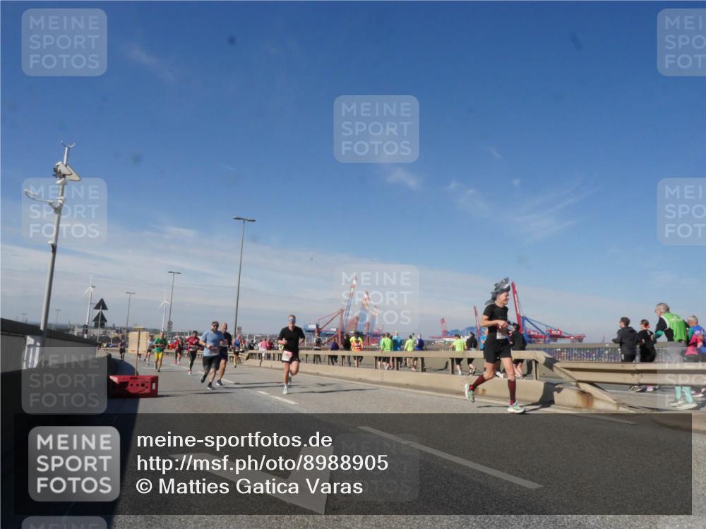 03.10.2025 - Köhlbrandbrückenlauf Matties Gatica Varas http://msf.ph/oto/8988905 03.10.2025 12:35:35 Position 2  meine-sportfotos.de