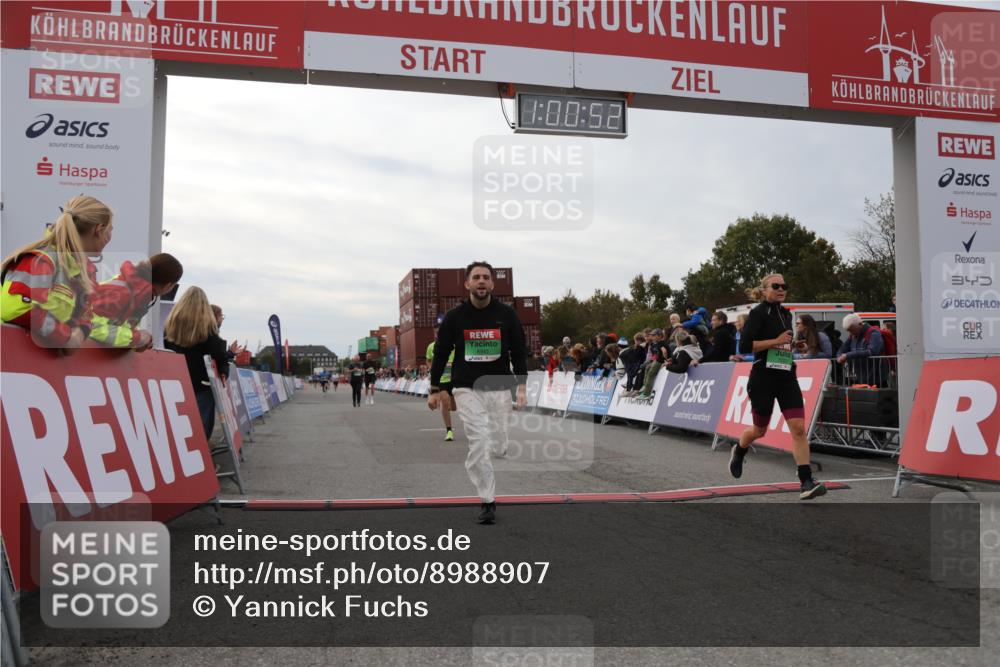 03.10.2025 - Köhlbrandbrückenlauf Yannick Fuchs http://msf.ph/oto/8988907 03.10.2025 16:00:51 Ziel 7223, 7522, 7561, 7584, 7600, 8676, 8883, 8940, 9736 meine-sportfotos.de