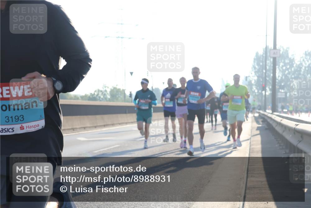 03.10.2025 - Köhlbrandbrückenlauf Luisa Fischer http://msf.ph/oto/8988931 03.10.2025 10:12:08 Position 3 3193 meine-sportfotos.de
