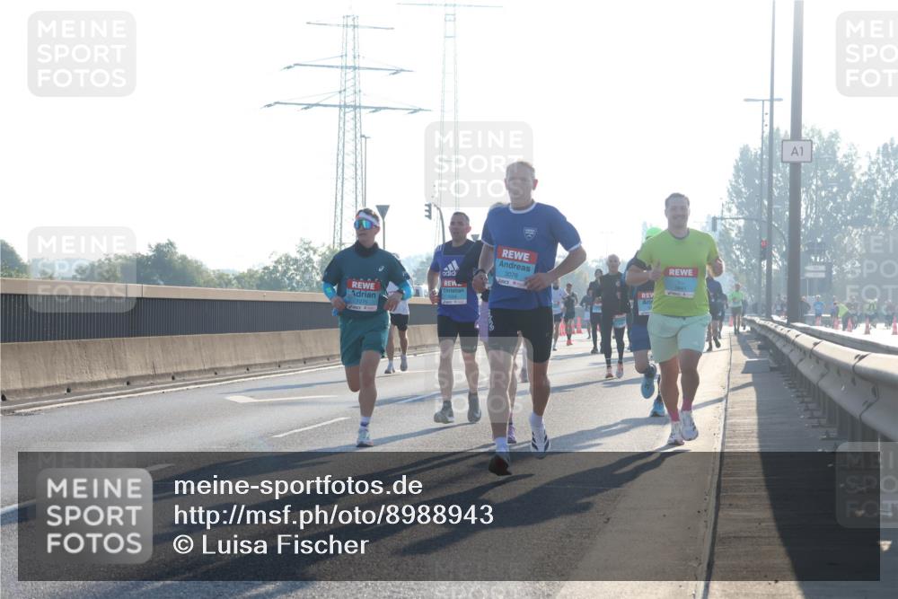 03.10.2025 - Köhlbrandbrückenlauf Luisa Fischer http://msf.ph/oto/8988943 03.10.2025 10:12:08 Position 3 1275, 3078, 1 meine-sportfotos.de