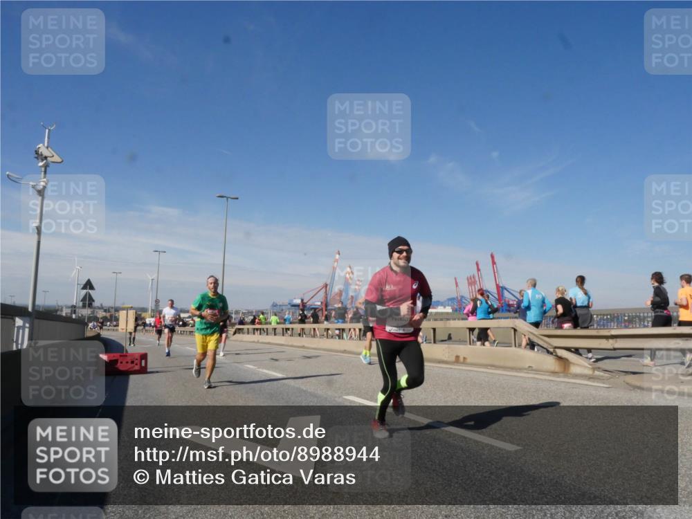 03.10.2025 - Köhlbrandbrückenlauf Matties Gatica Varas http://msf.ph/oto/8988944 03.10.2025 12:35:40 Position 2  meine-sportfotos.de