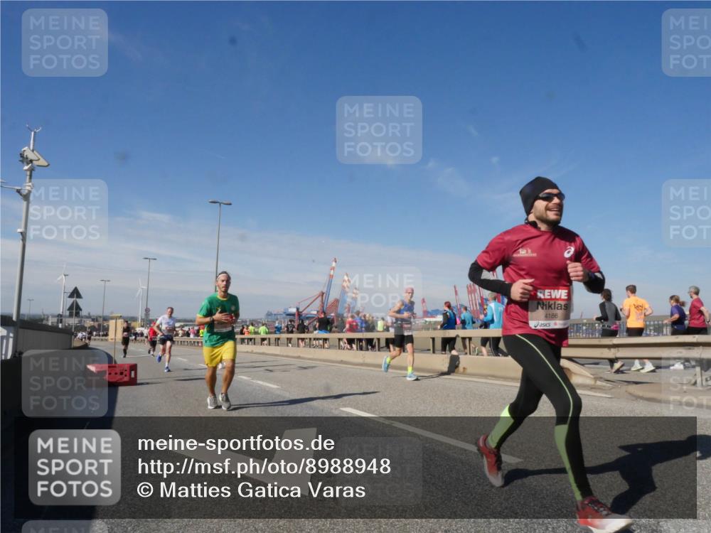 03.10.2025 - Köhlbrandbrückenlauf Matties Gatica Varas http://msf.ph/oto/8988948 03.10.2025 12:35:40 Position 2 8838578, 4186 meine-sportfotos.de