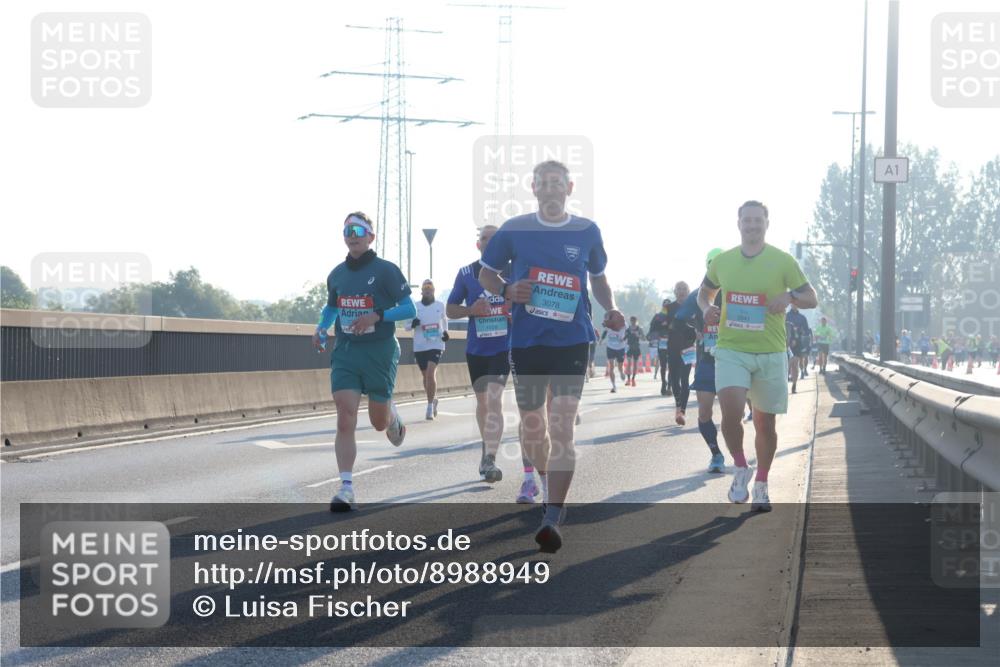 03.10.2025 - Köhlbrandbrückenlauf Luisa Fischer http://msf.ph/oto/8988949 03.10.2025 10:12:09 Position 3 3078, 1 meine-sportfotos.de