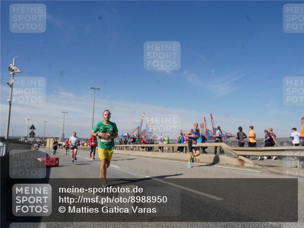 03.10.2025 - Köhlbrandbrückenlauf Matties Gatica Varas http://msf.ph/oto/8988950 03.10.2025 12:35:41 Position 2  meine-sportfotos.de