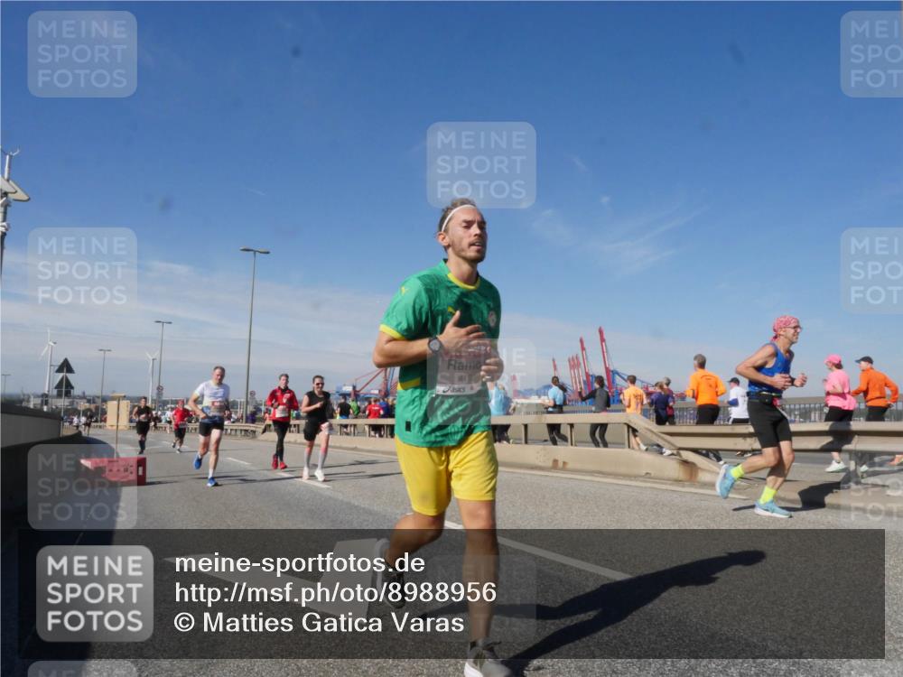 03.10.2025 - Köhlbrandbrückenlauf Matties Gatica Varas http://msf.ph/oto/8988956 03.10.2025 12:35:42 Position 2 4102 meine-sportfotos.de