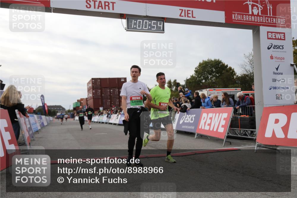 03.10.2025 - Köhlbrandbrückenlauf Yannick Fuchs http://msf.ph/oto/8988966 03.10.2025 16:00:53 Ziel 7223, 7294, 7522, 8676, 8883, 8940, 9736 meine-sportfotos.de