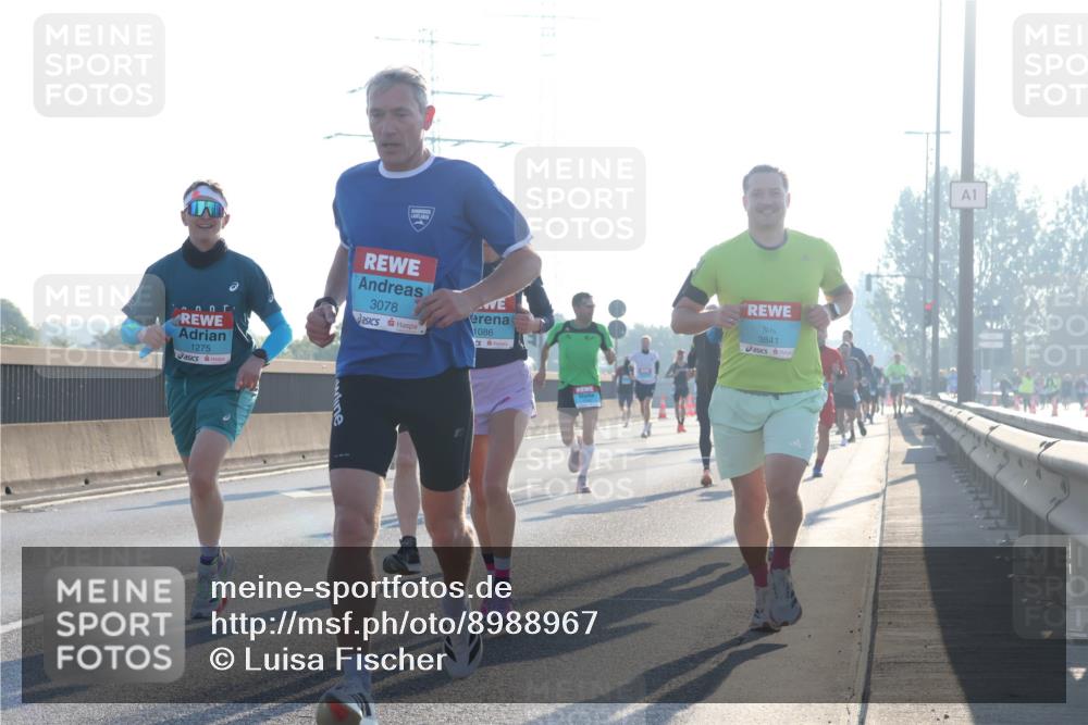 03.10.2025 - Köhlbrandbrückenlauf Luisa Fischer http://msf.ph/oto/8988967 03.10.2025 10:12:10 Position 3 1275, 3078, 1086, 3841, 1 meine-sportfotos.de