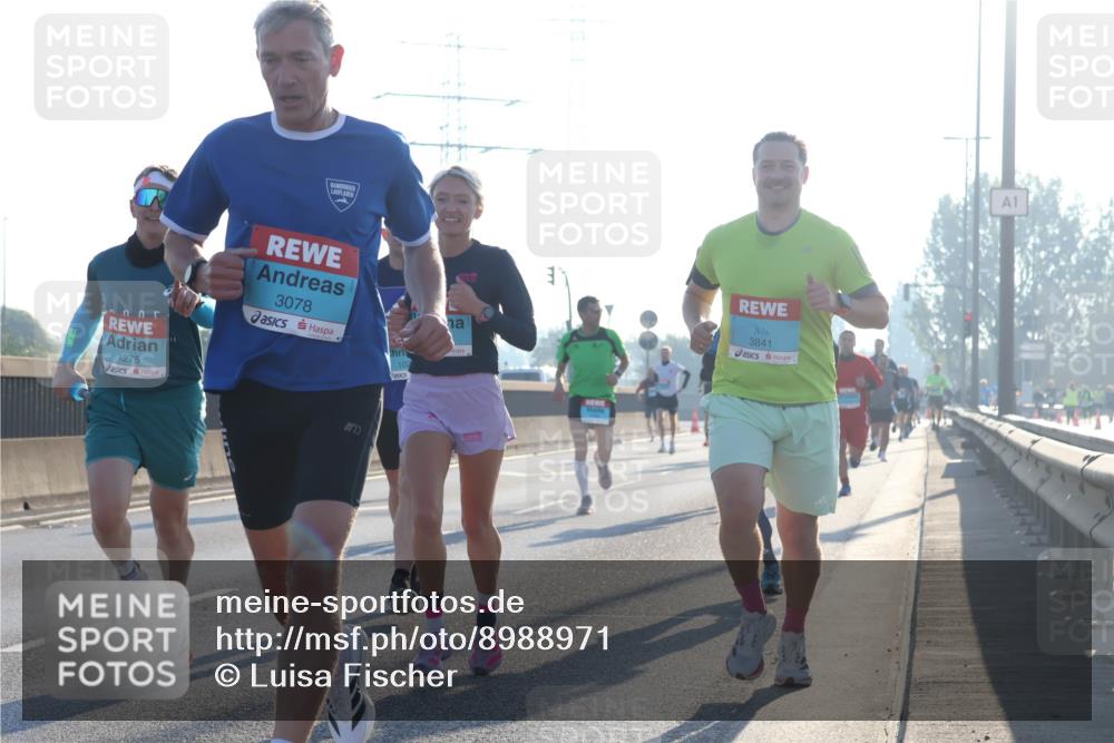 03.10.2025 - Köhlbrandbrückenlauf Luisa Fischer http://msf.ph/oto/8988971 03.10.2025 10:12:10 Position 3 1275, 3078, 102, 3841, 1 meine-sportfotos.de