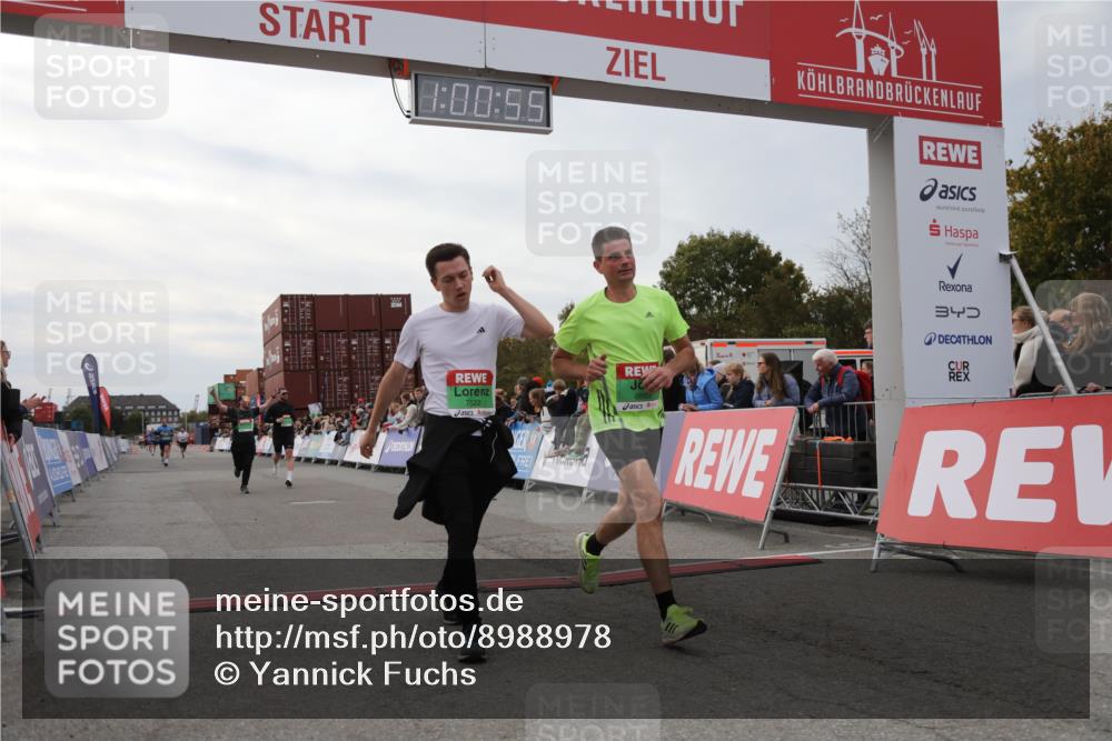 03.10.2025 - Köhlbrandbrückenlauf Yannick Fuchs http://msf.ph/oto/8988978 03.10.2025 16:00:53 Ziel 7223, 7294, 7522, 8676, 8883, 8940, 9736 meine-sportfotos.de