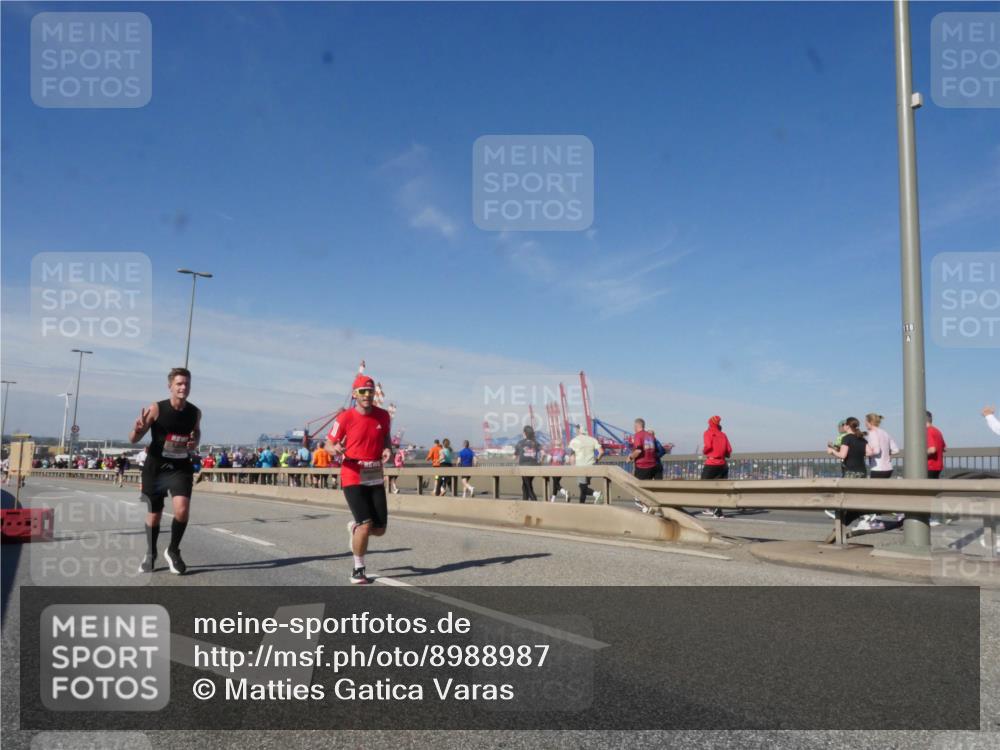 03.10.2025 - Köhlbrandbrückenlauf Matties Gatica Varas http://msf.ph/oto/8988987 03.10.2025 12:35:47 Position 2 118 meine-sportfotos.de